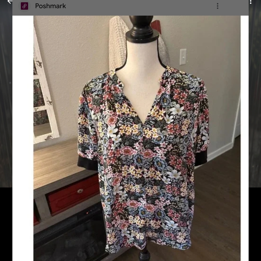 Catherine Malandrino Polo Collar Short Sleeve Blouse in Blue and‎ Pink